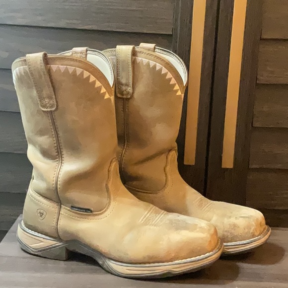 Ariat composite toe women’s boots - Picture 2 of 7